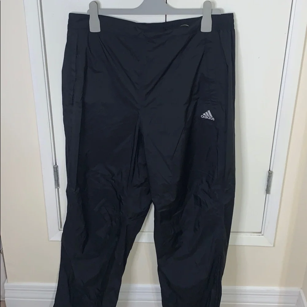Adidas men’s XL 1990’s climate proof jogger basketball